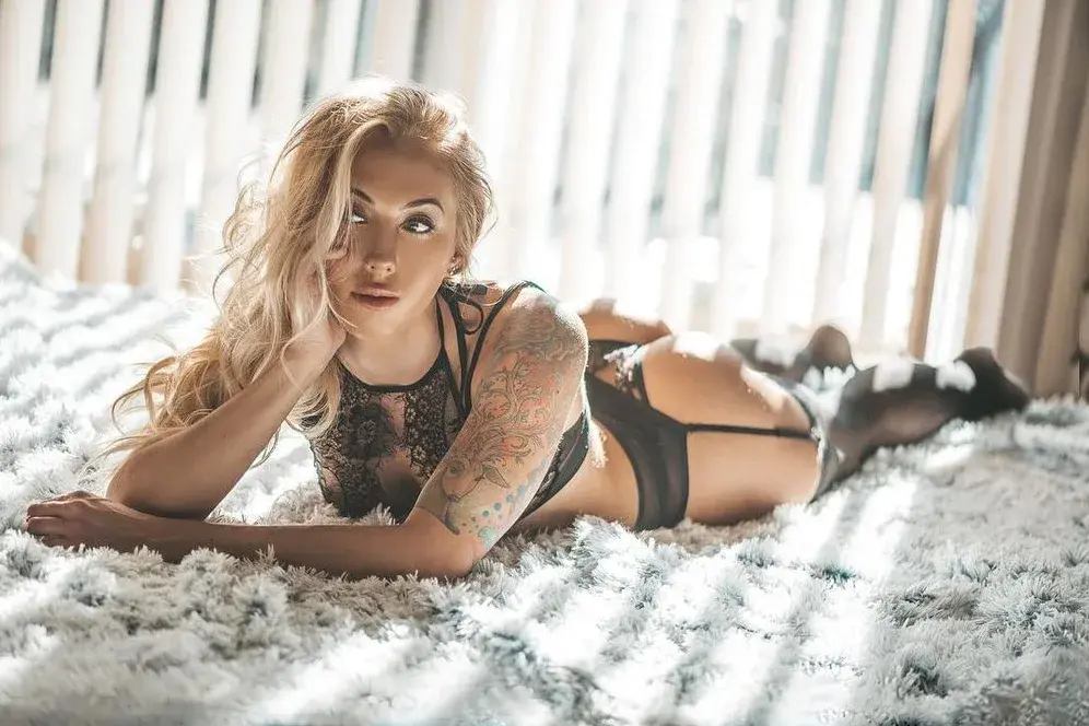 Boudoir photograph by Daniel Amezcua
