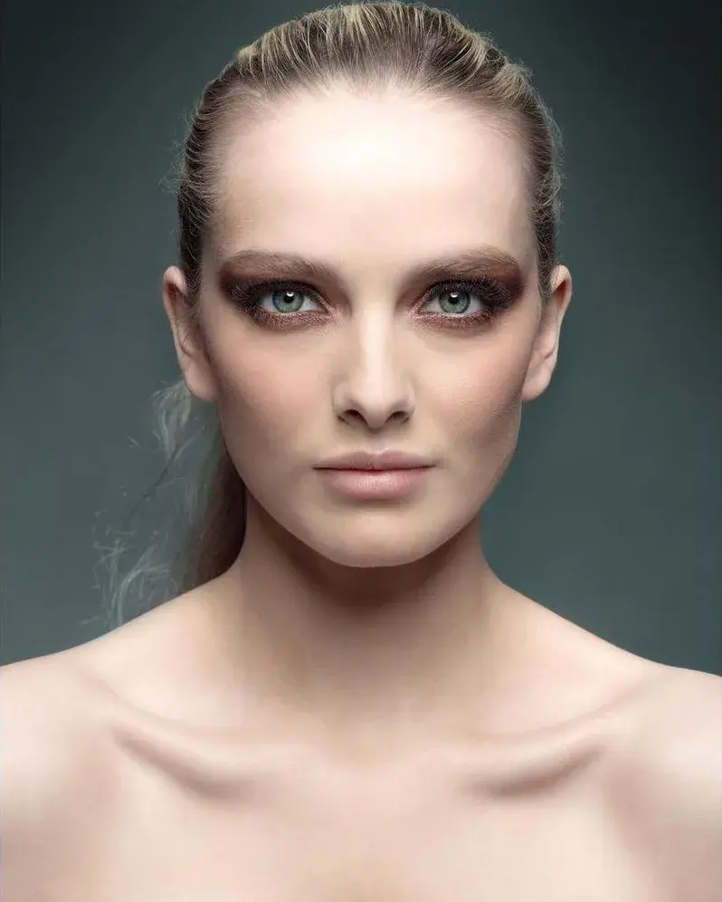 Portrait by Daniel Amezcua